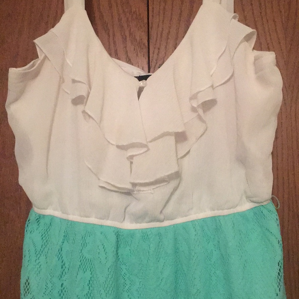 Dress - Picture 3 of 3